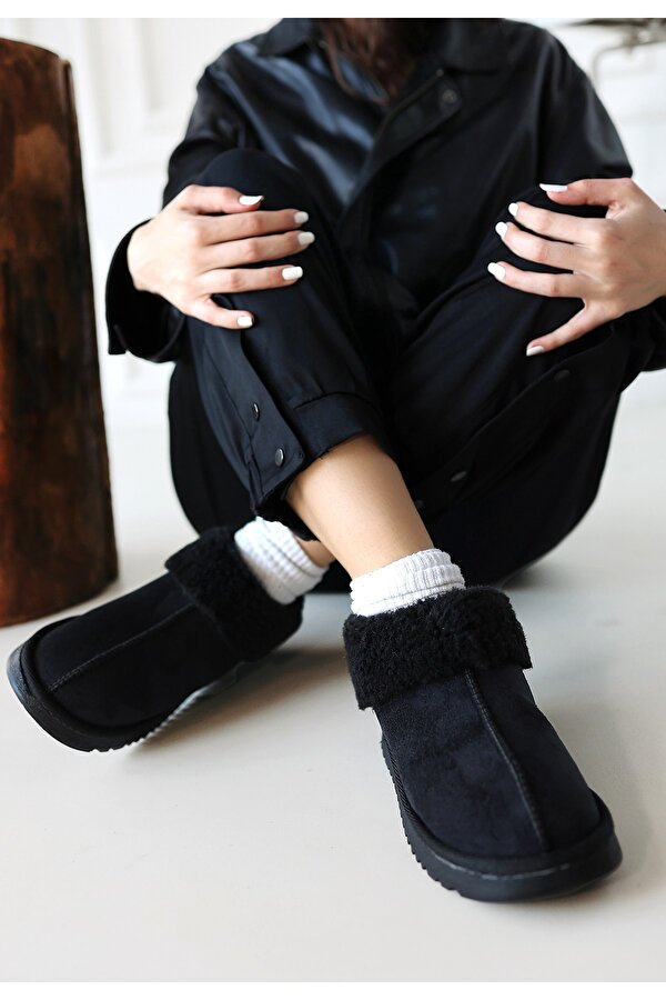 Siyah Süet Kadın Bot