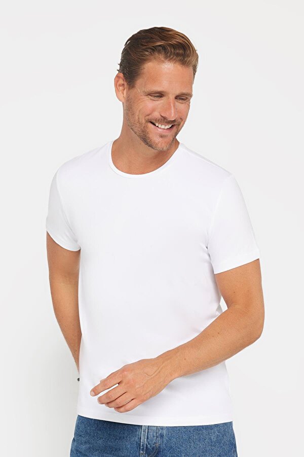 Erkek Slim Fit Dar Kesim Pamuklu Yumuşak Doku Likralı Likralı Kumaş Basic Beyaz Bisiklet Yaka Tişört