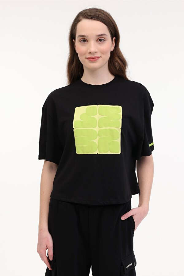 WL WHITE 11SS9091 5FX Siyah Kadın Kısa Kol T-Shirt