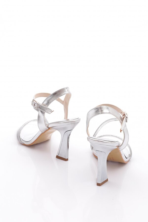 6021 Kadin Topuklu Ayakkabi