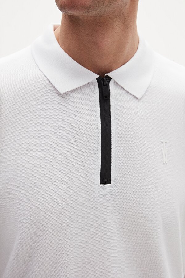Slim Fit Beyaz Pike Dokulu Yarım Fermuarlı Polo Yaka Yazlık T-Shirt