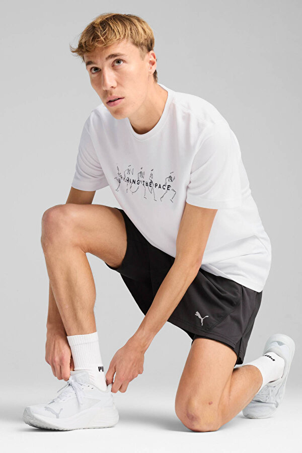 GRAPHICS RUNNING ILLUSTRA Beyaz Erkek Kısa Kol T-Shirt