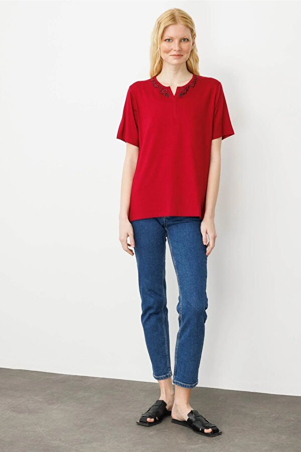 Kadın Açma Yaka Dantel Çiçek İşlemeli Penye T-Shirt 24751 Bordo