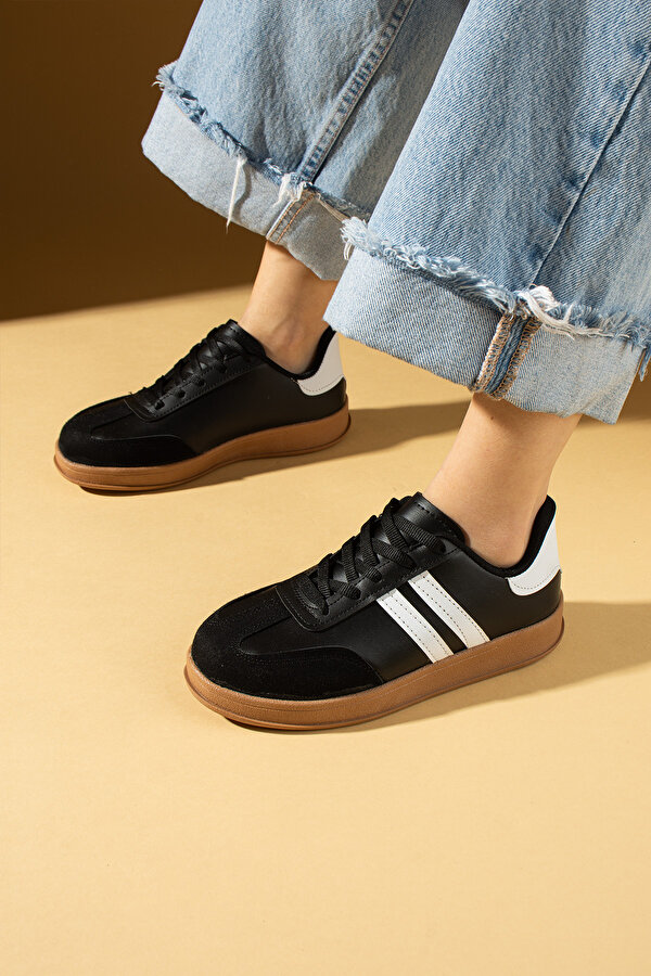 Rahat Taban Bağcıklı Kadın Sneaker 001-7001-25