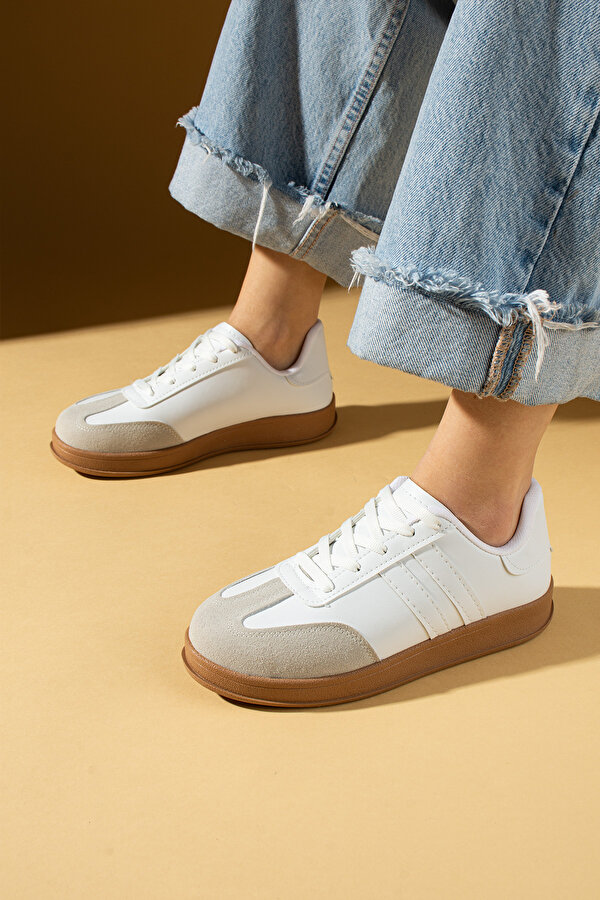 Rahat Taban Bağcıklı Kadın Sneaker 001-7001-25