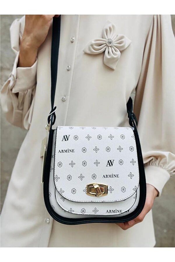 139 Baskılı Omuz Askılı Bayan Çanta