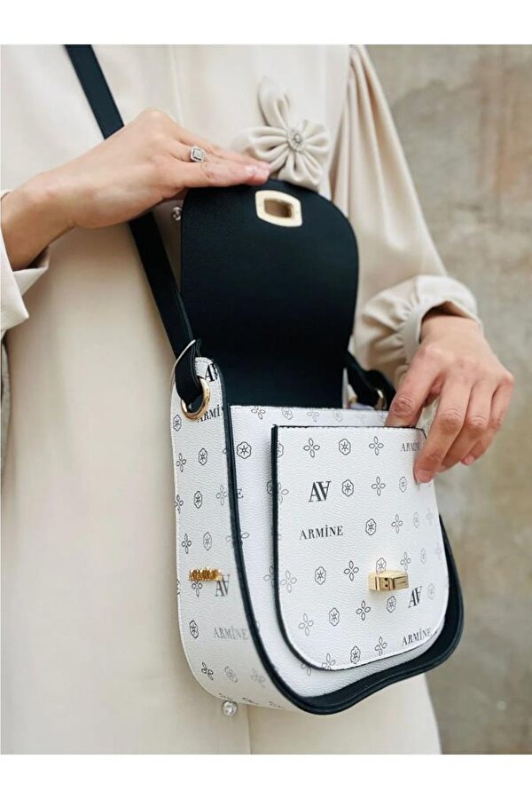 139 Baskılı Omuz Askılı Bayan Çanta
