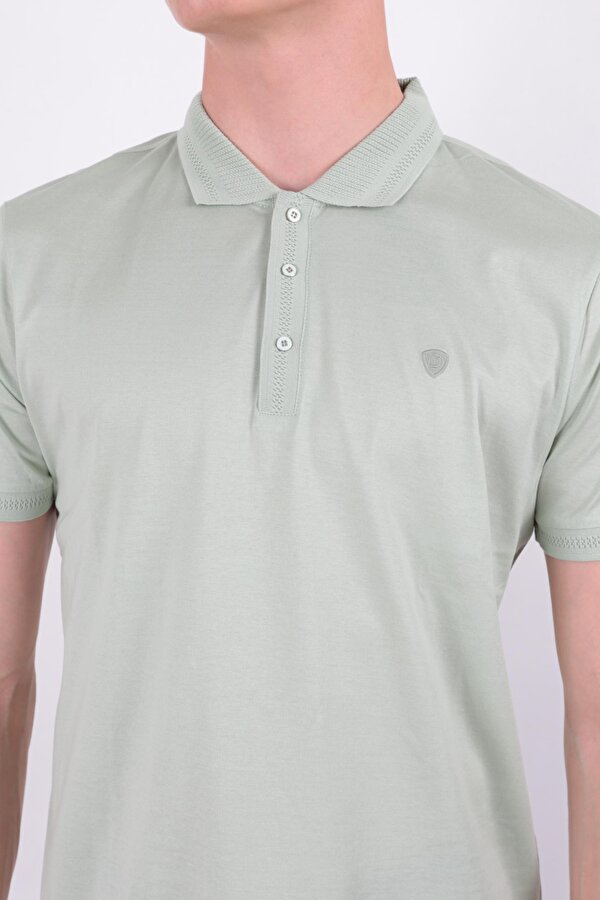 2317052 Erkek T-Shirt