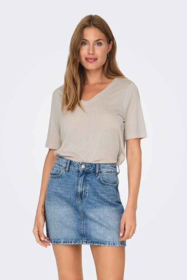Kadın Onlelıse V Yaka Kısa Kollu T-Shirt 15257390 Bej