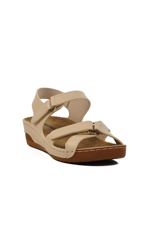 Bej Kadın Dolgu Topuk Sandalet 02-380 Z