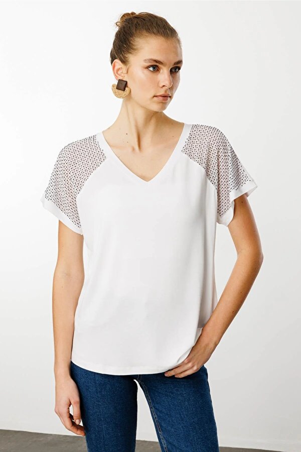 Kadın V Yaka Omuzları Taş Baskılı Penye T-Shirt 25836 Beyaz