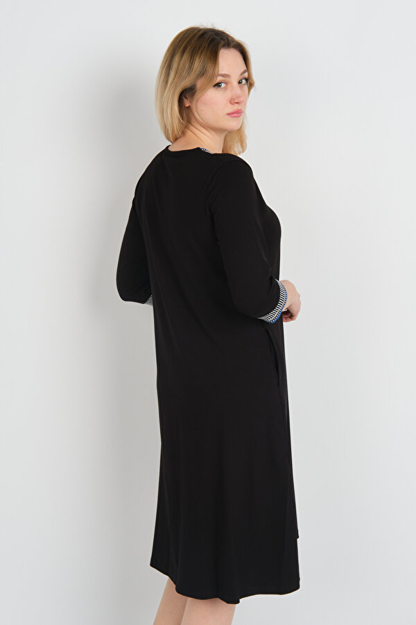 Kadın V Yaka Yarım Kol Kelebek İşlemeli Çift Cepli Elbise 24426 Siyah
