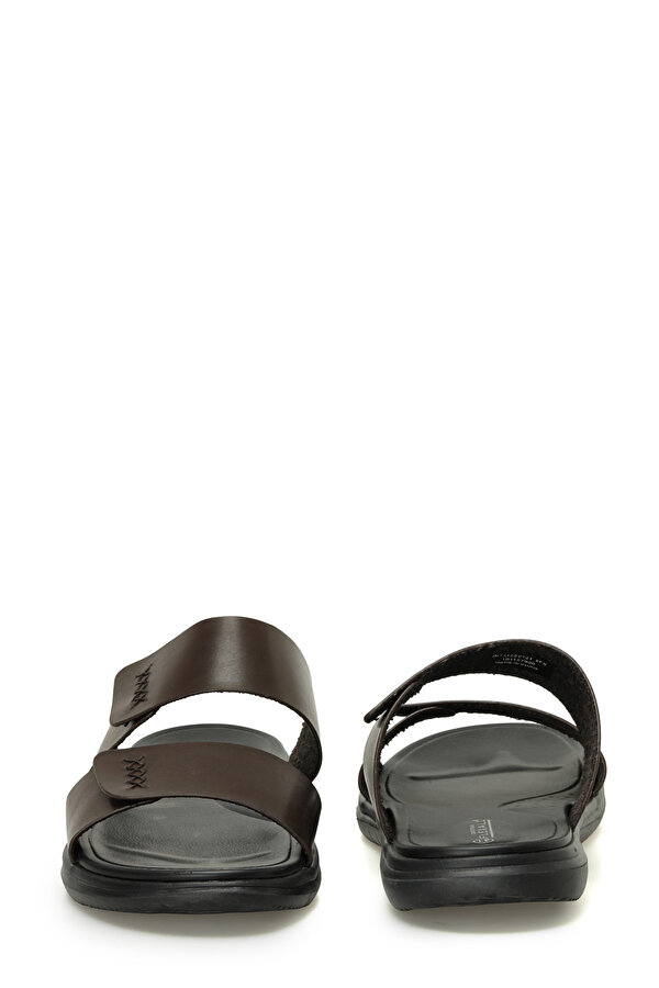 INT1122Y121 2FX BROWN Man 425