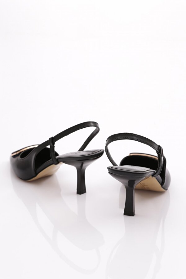 3984 Kadin Yani Açik Topuklu Ayakkabi