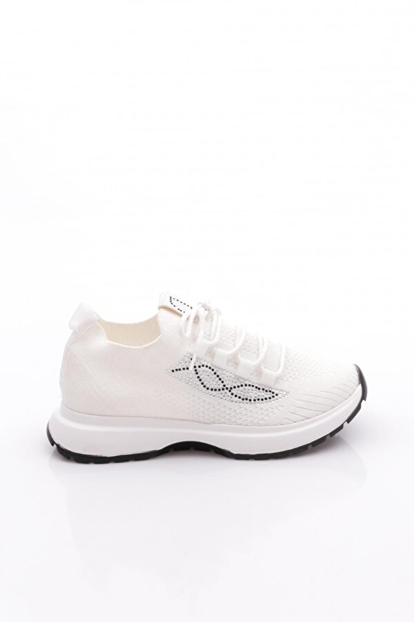200 Kadin Taşli Sneaker Ayakkabi