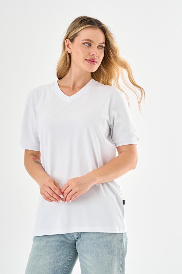 V Yaka Basic T-shirt