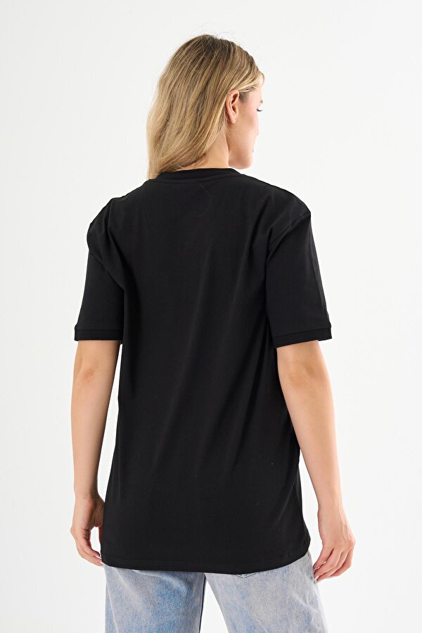 V Yaka Basic T-shirt