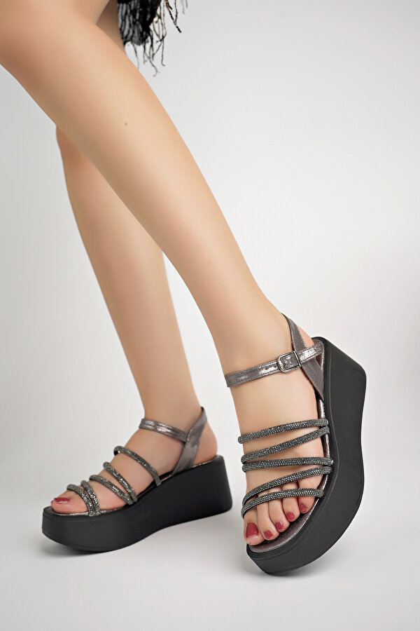 Kadın Garantili Çapraz Taş Detay 6 cm Topuk Eva Taban Platform Sandalet Ppl.5040 Platin