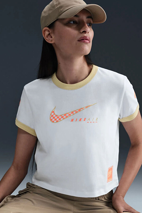 W NSW CLUB SS TEE MOTO Beyaz Kadın Kısa Kol T-Shirt