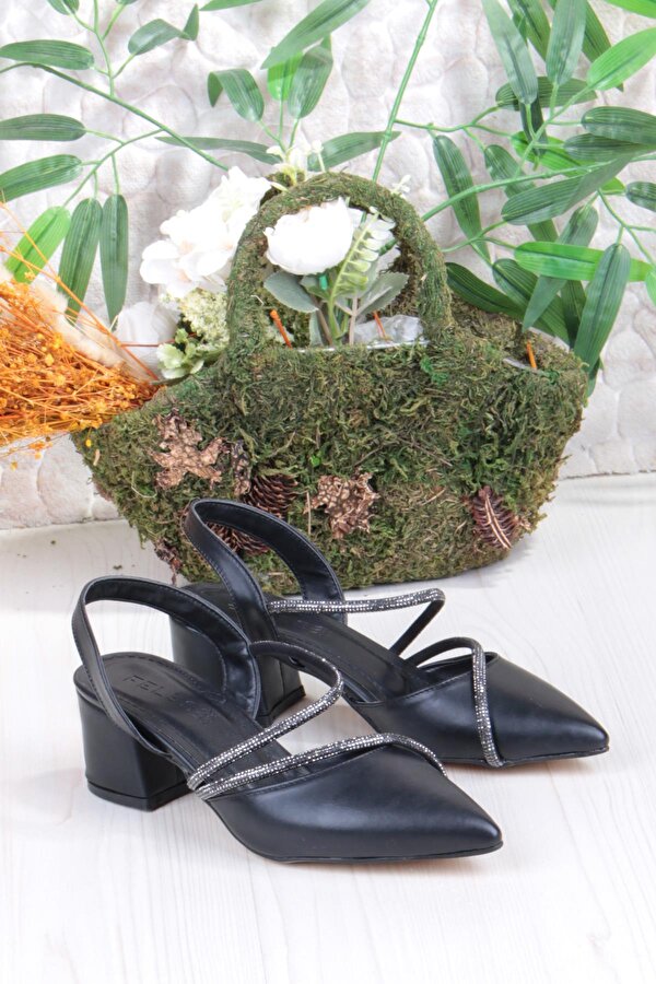 110-415 Biye Taşlı Alçak Kalın Topuklu Kadın Ayakkabı