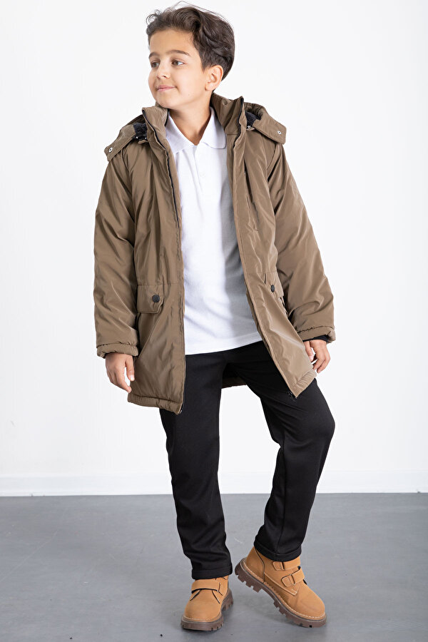 Kahve Fermuarlı Göğüs Cepli İçi Kürklü Erkek Çocuk Kapüşonlu Mont 21354