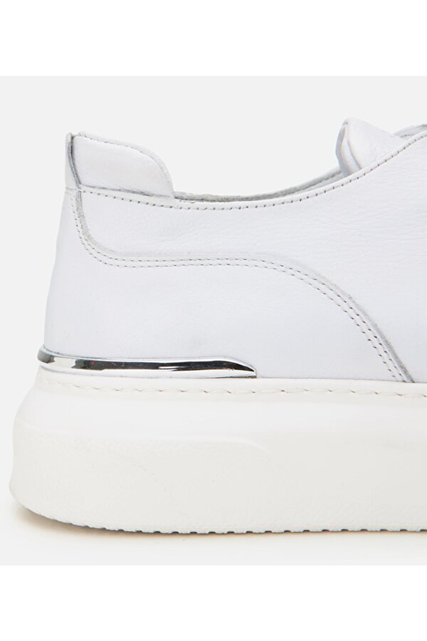 Erkek Deri Beyaz Toka Detaylı Spor Ayakkabı