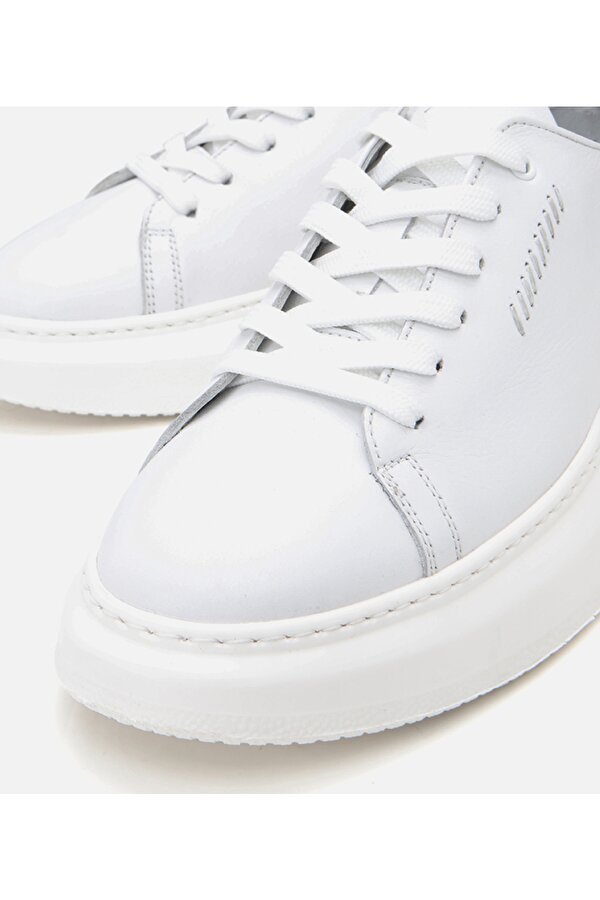 Erkek Deri Beyaz Toka Detaylı Spor Ayakkabı