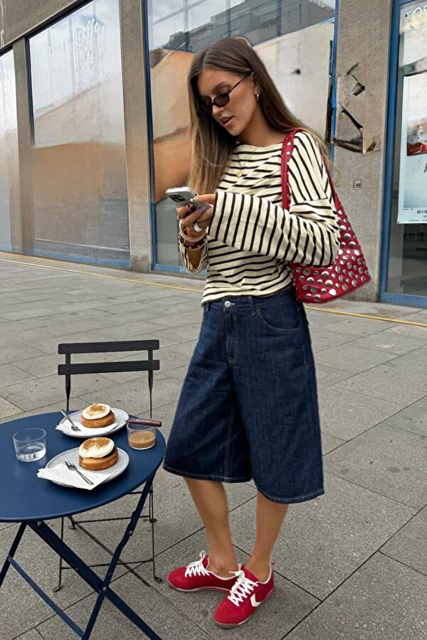 Lacivert Kadın Bermuda Şort Mg2539