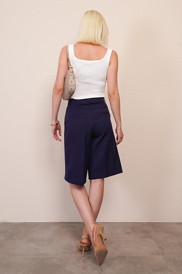 Lacivert Pileli Kadın Bermuda Şort Mg2483