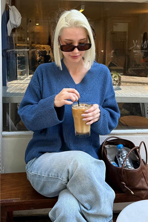 İndigo V Yaka Triko Kadın Kazak Mg2501