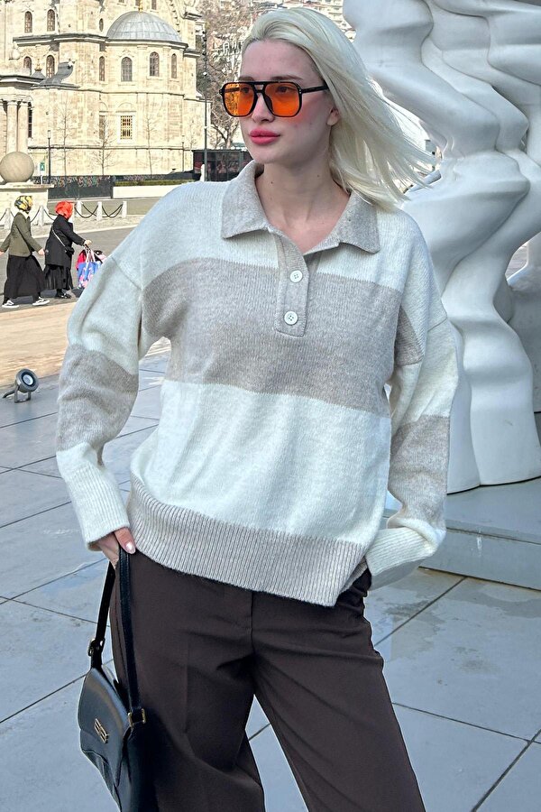 Bej Düğmeli Polo Yaka Çizgili Kadın Kazak Mg2286