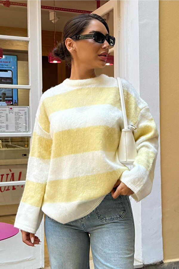 Sarı Bisiklet Yaka Çizgili Triko Kadın Kazak Mg2472