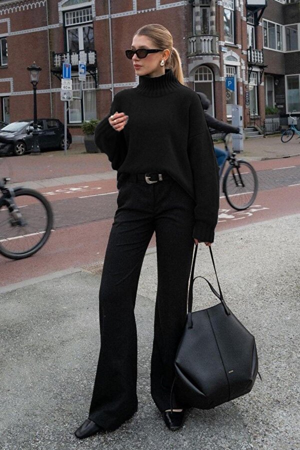 Siyah Boğazlı Kadın Triko Kazak Mg2535