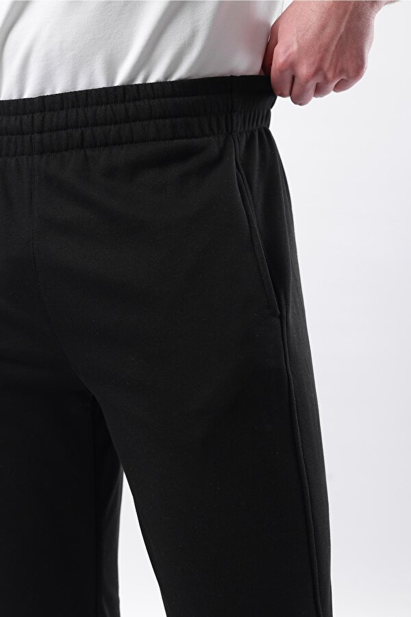 Siyah Rahat Kesim Erkek Eşofman Altı E6560