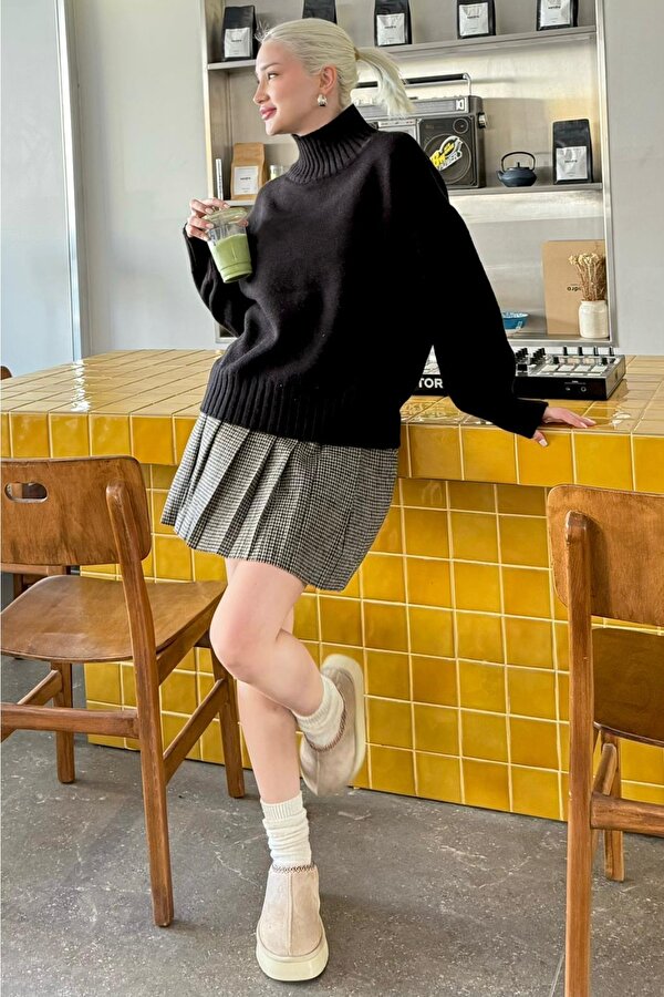 Siyah Boğazlı Kadın Triko Kazak Mg2535