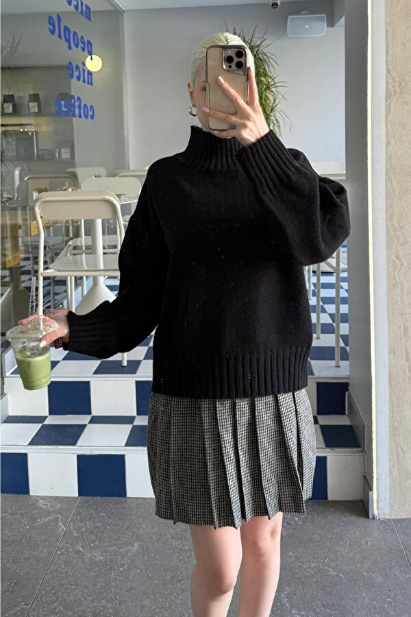 Siyah Boğazlı Kadın Triko Kazak Mg2535