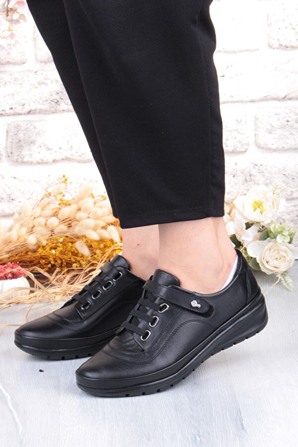 7666 Comfort Yumuşak Esnek Kauçuk Kaymaz Taban Hakiki Deri Kadın Ayakkabı