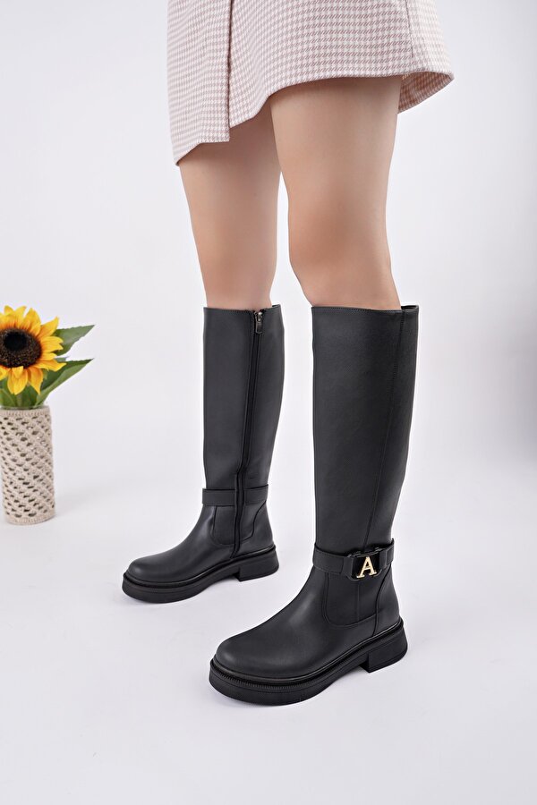 AVENTRA Kemer ve Toka Detaylı Fermuarlı Kadın Çizme