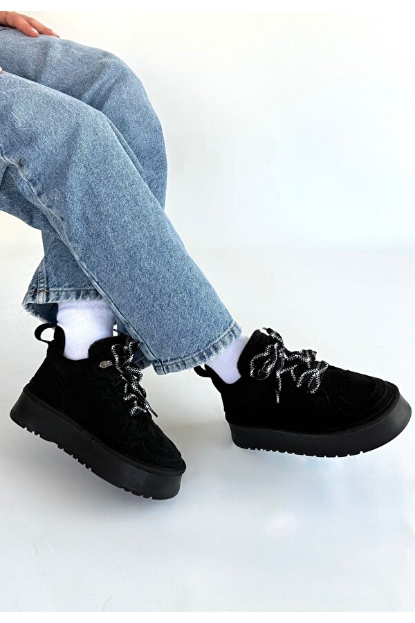 Siyah Süet Bağcıklı Kadın Düz Bot