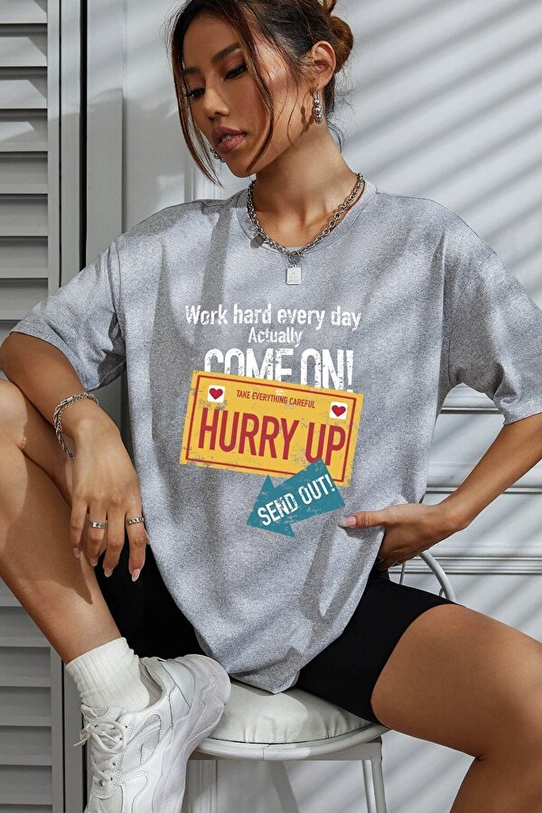 Unisex Hurry Up Tasarım Tshirt - FLO 3 Al 1 Öde