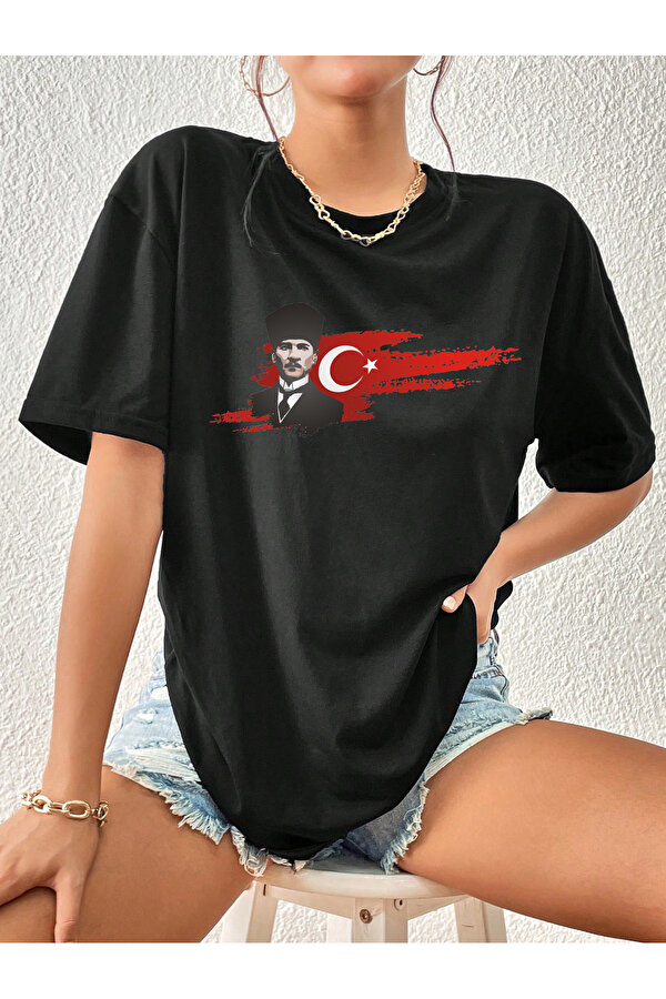 Unisex Atatürk Tasarım Basklı Tshirt - FLO 3 Al 1 Öde