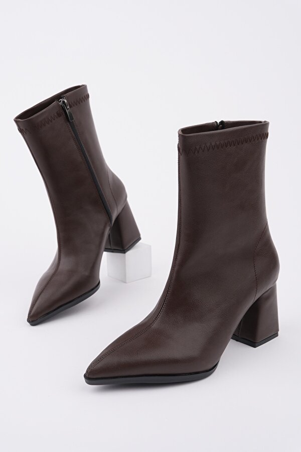 CODİ Sivri Burun Kalın Topuklu Fermuarlı Kadın Bot