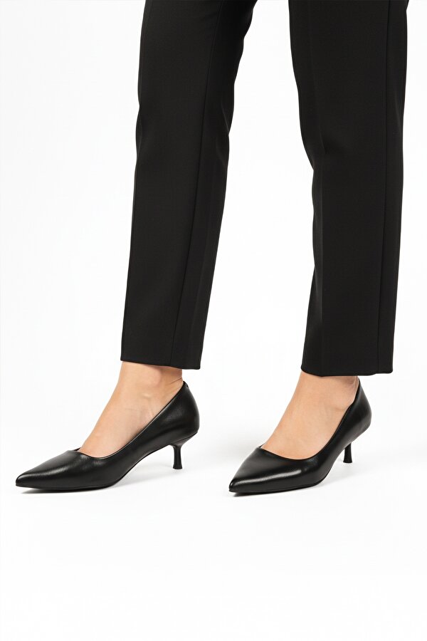 Aspor Siyah Kadın Topuklu Ayakkabı