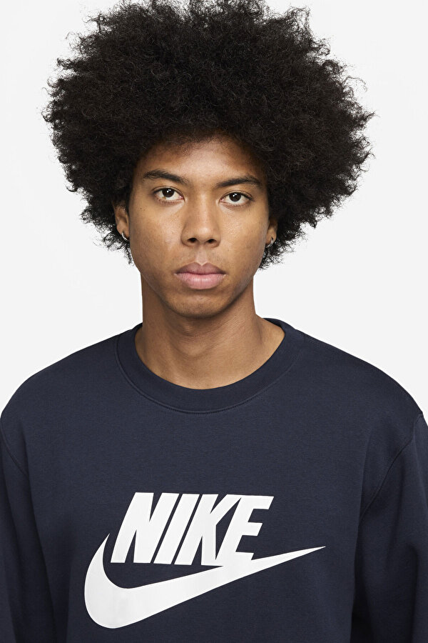 M NK CLUB BB GFX CREW NAVY BLUE Man 063