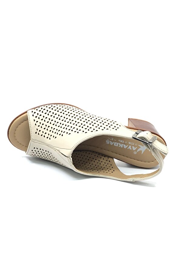 Toka Detaylı Kadın Sandalet Ayakkabı