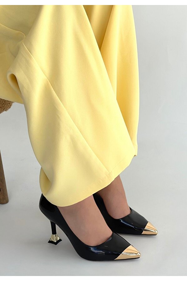 Siyah Rugan Kadın Topuklu Ayakkabı