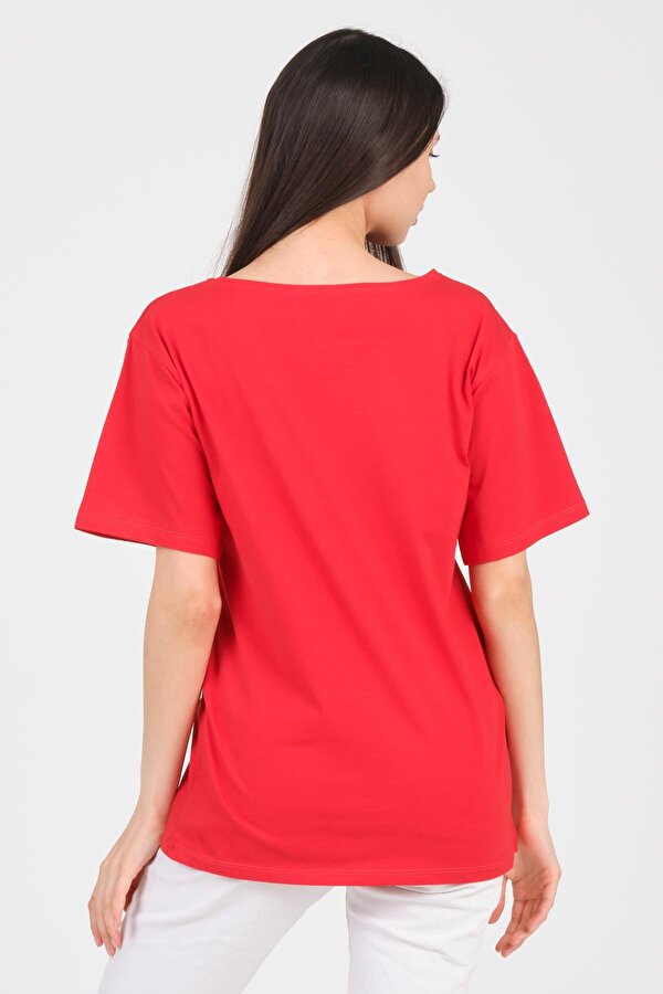 Kırmızı V Yaka Kısa Kol Boyfriend Kadın T-Shirt