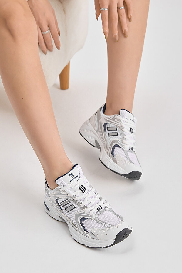 Kadın Beyaz Lacivert Yüksek Faylon Taban Fileli Desenli Spor Ayakkabı