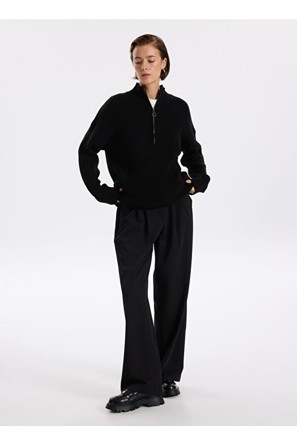 Siyah Kadın Fermuarlı Geniş Fit Düz Kazak KATTEN