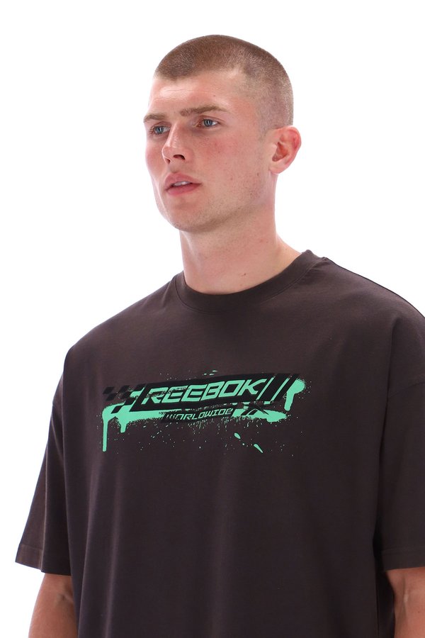 Футболка Reebok Dylan Ss Graphic Tee Черный купить с доставкой по